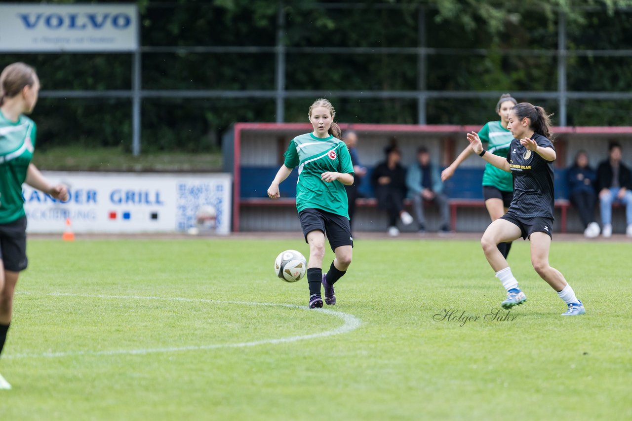 Bild 211 - Loewinnen Cup